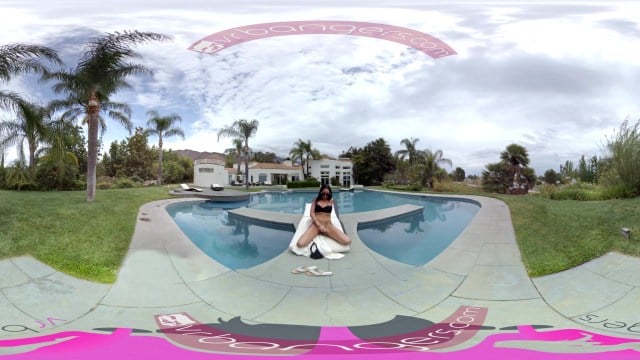 [360°VR] Slutty LATINA Raven Bay Masturbates and CUMMING LOUDLY